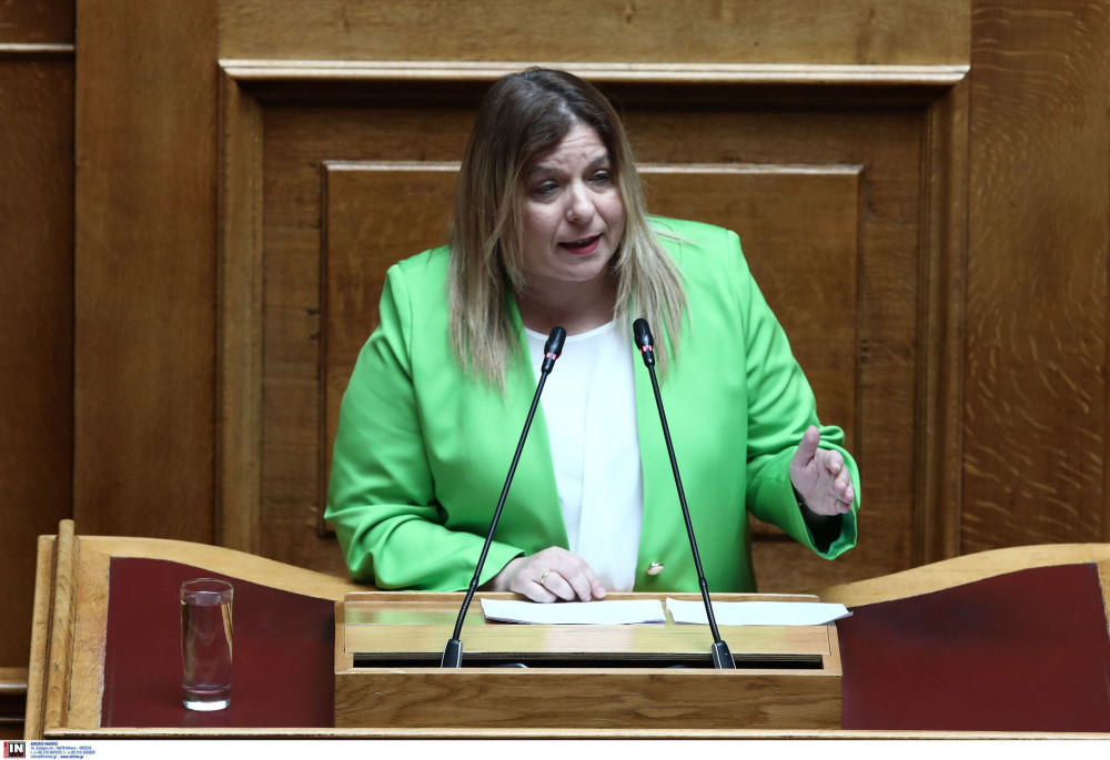 Μαρία Συρεγγέλα: Βλέπω ένα ΠΑΣΟΚ τελείως διαφορετικό από της Φώφης Γεννηματά (video)