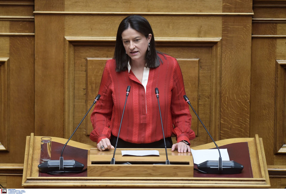 Κεραμέως: Προτεραιότητά μας να επιστρέψουμε το πλεόνασμα στην κοινωνία (video)