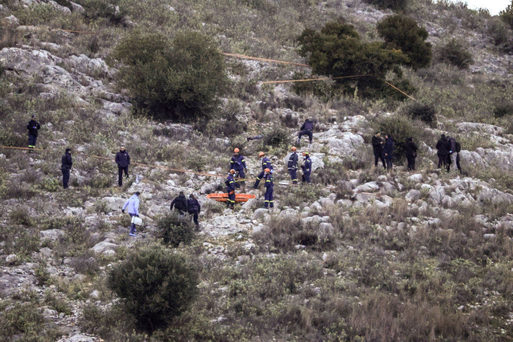 Κωνσταντία Δημογλίδου για Βασίλη Καλογήρου: Άθικτο το σώμα του από ανθρώπινο χέρι