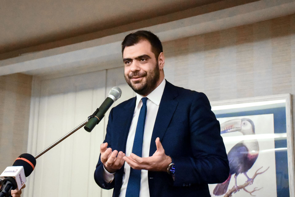 Νομοσχέδιο για καθαρό τοπίο στην ενημέρωση