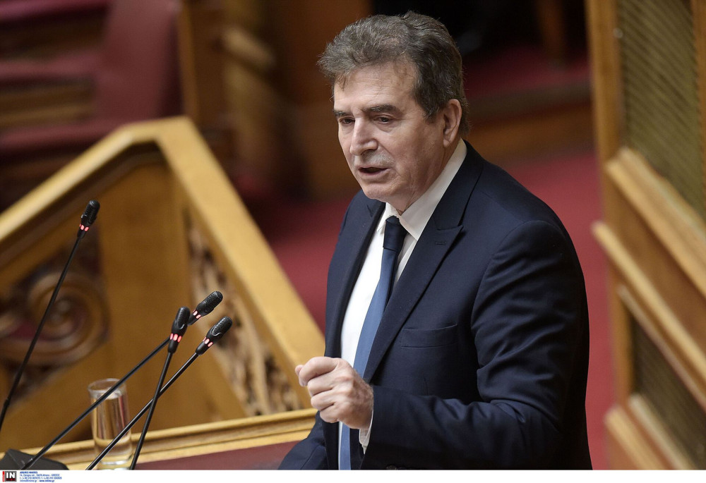 Χρυσοχοΐδης για Εξάρχεια: Η απαγόρευση εκδηλώσεων αφορά μόνο την κατάληψη του «Εξωστρεφή»