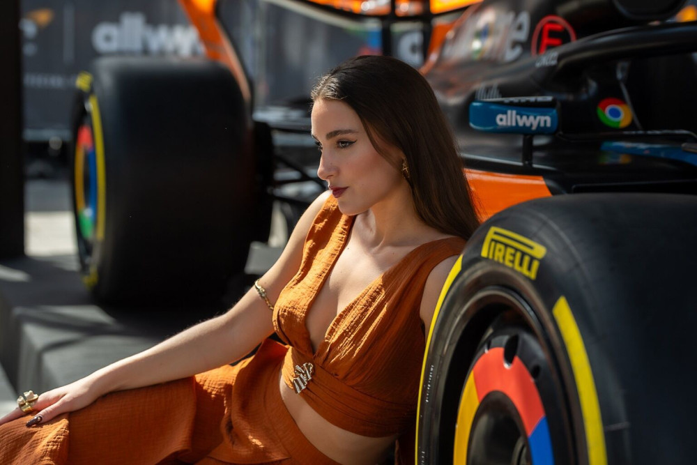 Διάσημοι fans της Formula 1 μιλούν για την εμπειρία της McLaren στην Αθήνα (video)
