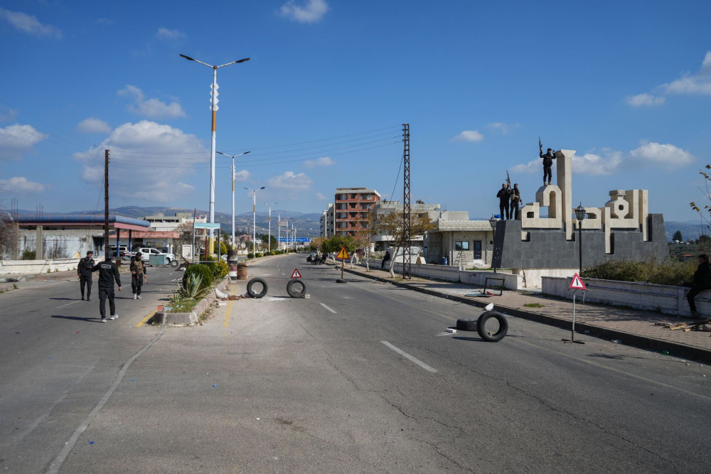 Συρία: συγκρούσεις και σφαγή χιλιάδων αμάχων