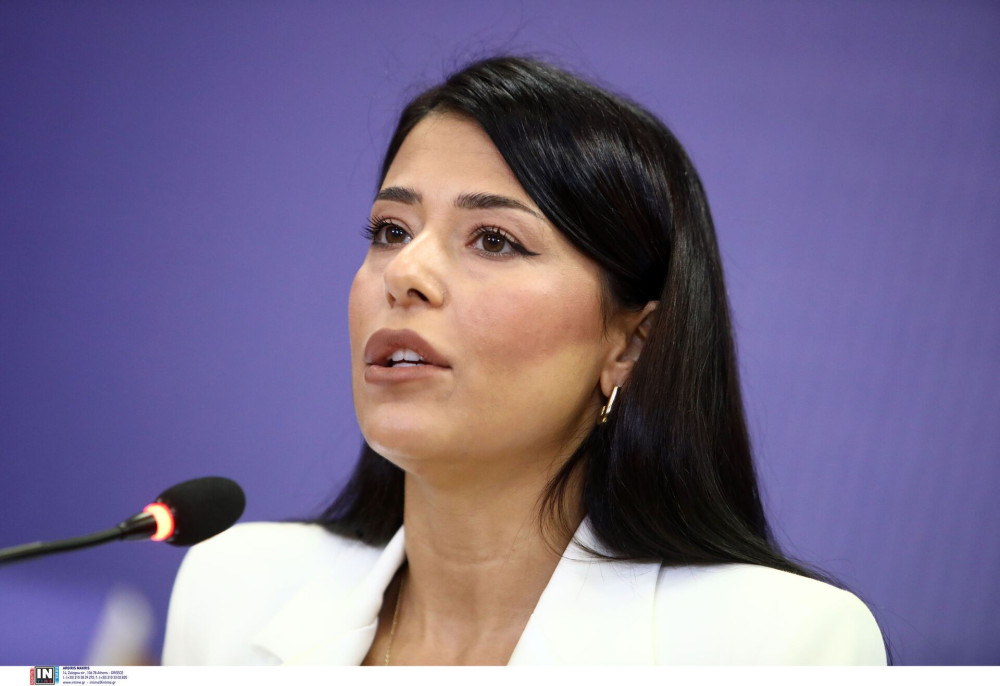 Λατινοπούλου για Σαμαρά: Τον σέβομαι απόλυτα και μιλάμε