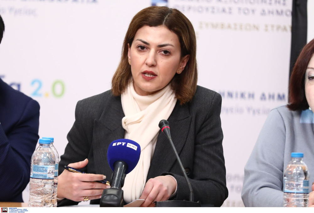 Αγαπηδάκη για πλοήγηση εφήβων στο Διαδίκτυο: Να αναπτύσσουν κοινωνικές δεξιότητες και ισχυρή ταυτότητα