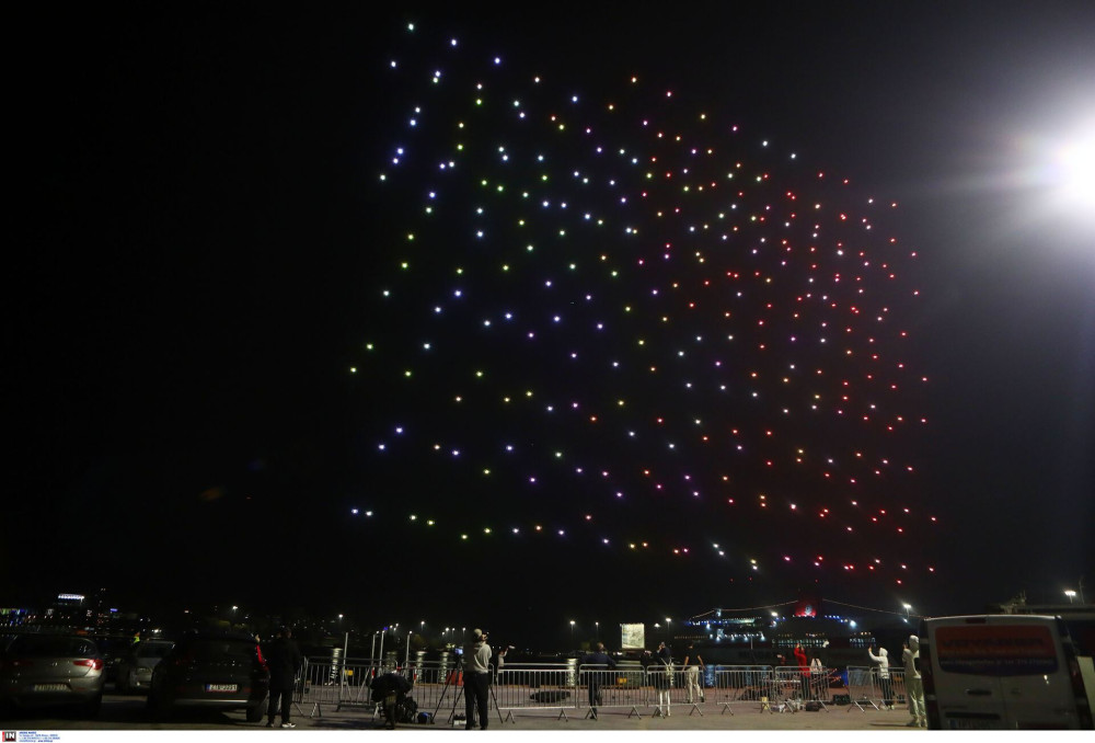 25η Μαρτίου: το φαντασμαγορικό drone show στον δήμο Βάρης-Βούλας-Βουλιαγμένης (video)