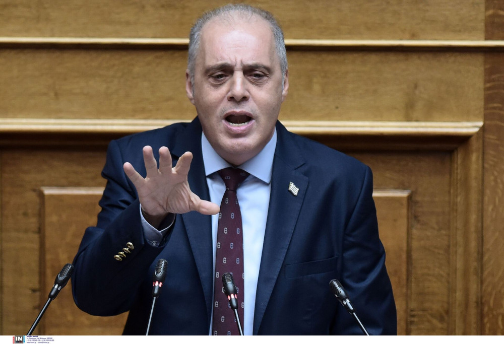 Κωνσταντοπούλου ή Βελόπουλος;