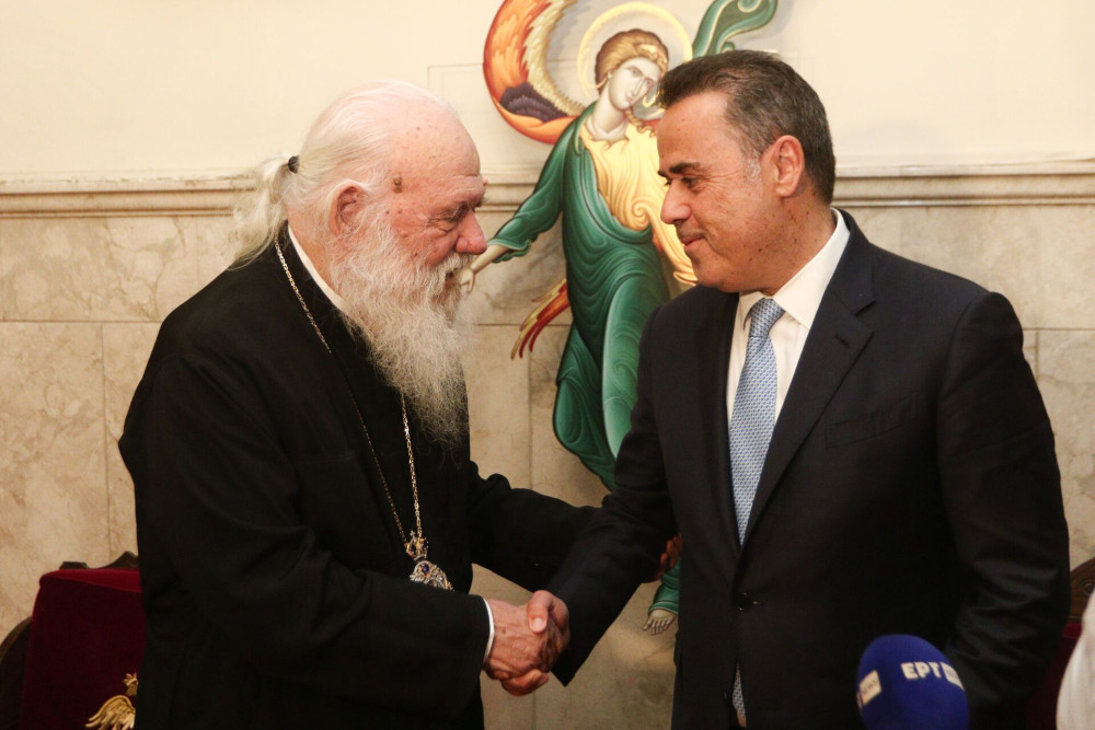 Συνάντηση υπουργού Περιβάλλοντος και Ενέργειας Σταύρου Παπασταύρου και αρχιεπισκόπου Αθηνών και πάσης Ελλάδος Ιερώνυμου