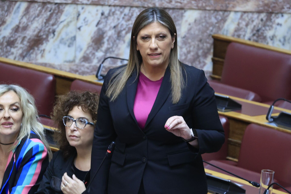 O Στέφανος Κωνσταντινίδης τρολάρει Κωνσταντοπούλου για την έξοδό της (video)