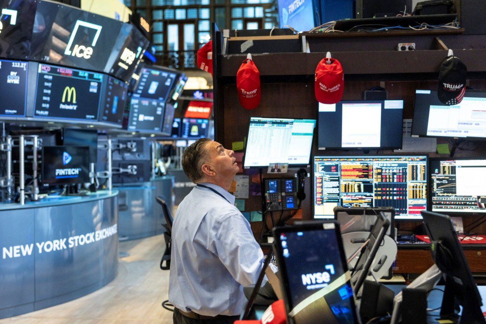 «Έκλεισε» με σημαντική άνοδο η Wall Street