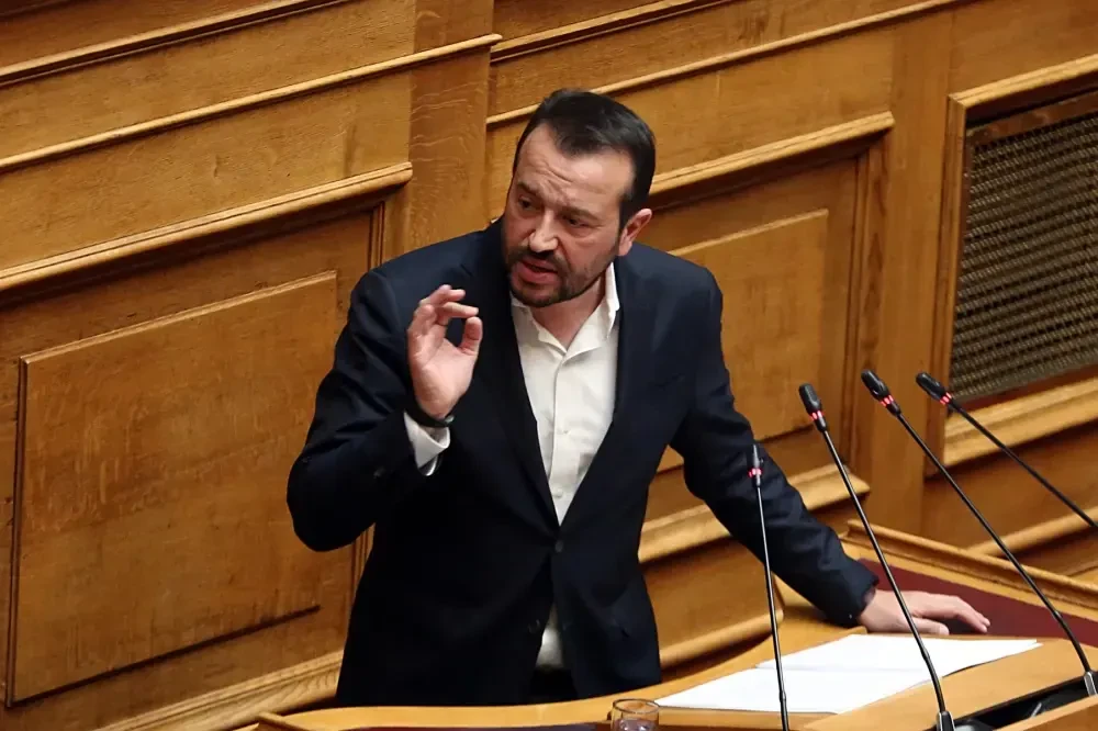 Γεια σου Νίκο (13 -0), που θες και συγκολλήσεις…