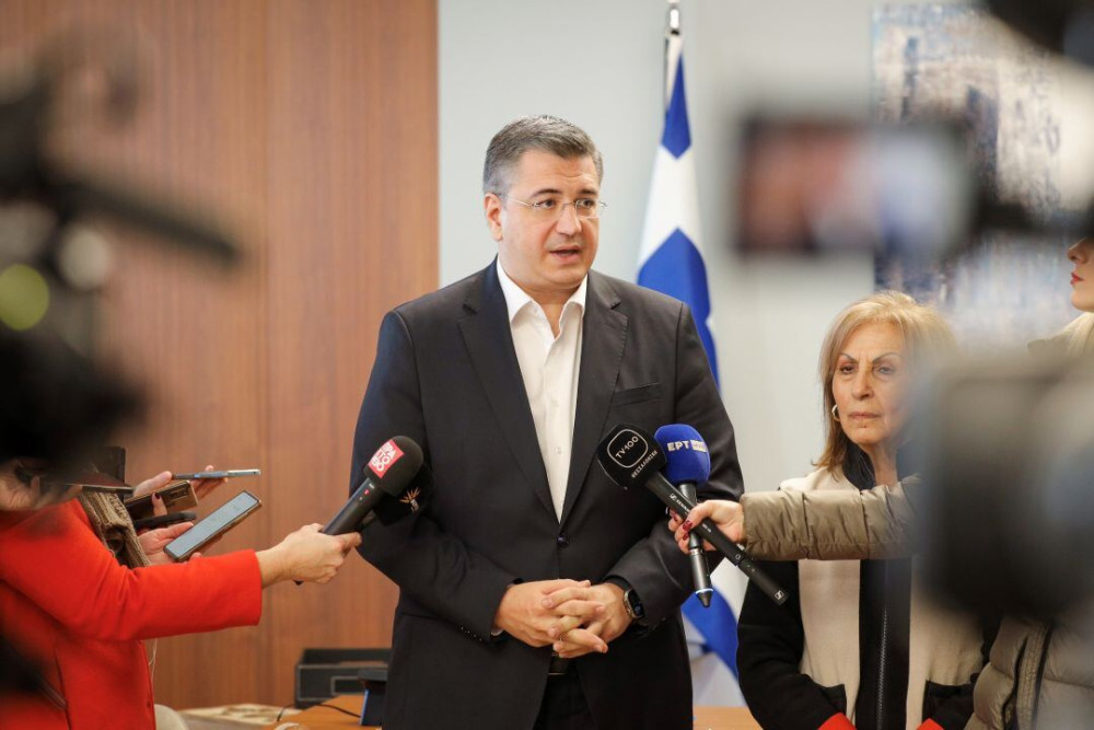 Στην Ισπανία Τζιτζικώστας και Έλληνες ευρωβουλευτές της ΝΔ - Πώς ζουν το χαοτικό blackout