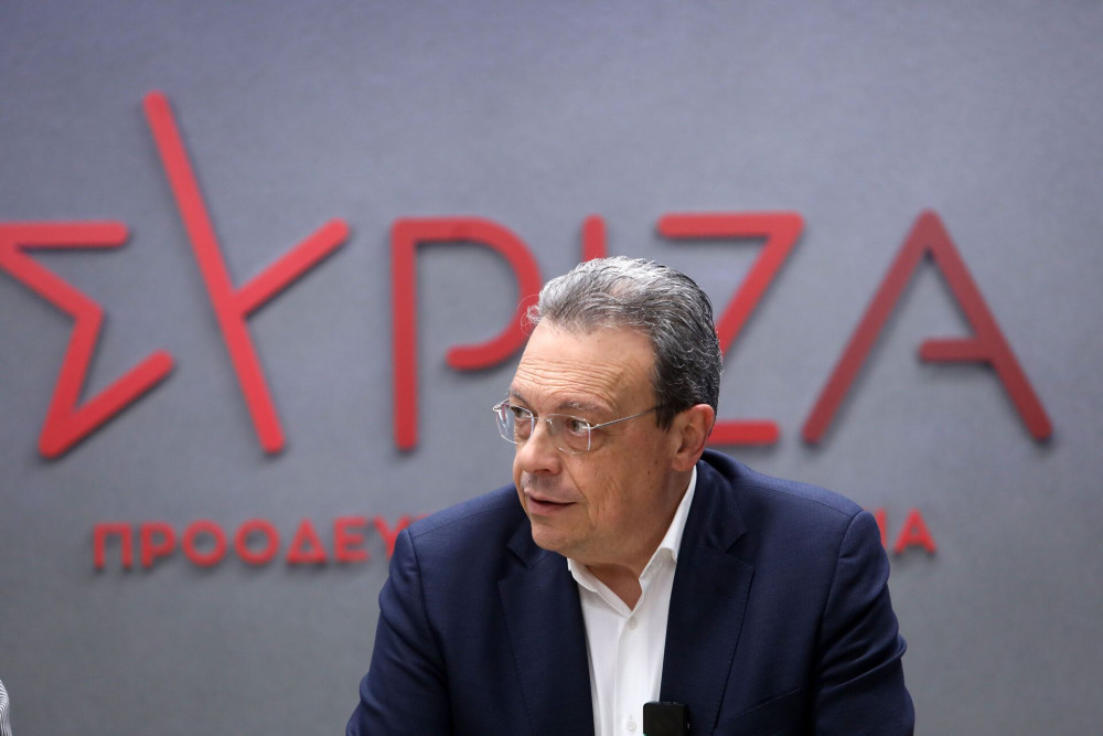 Φάμελλος: κατάφερε να αυτοακυρωθεί - Συναγωνίζεται σε γκάφες τον Ανδρουλάκη