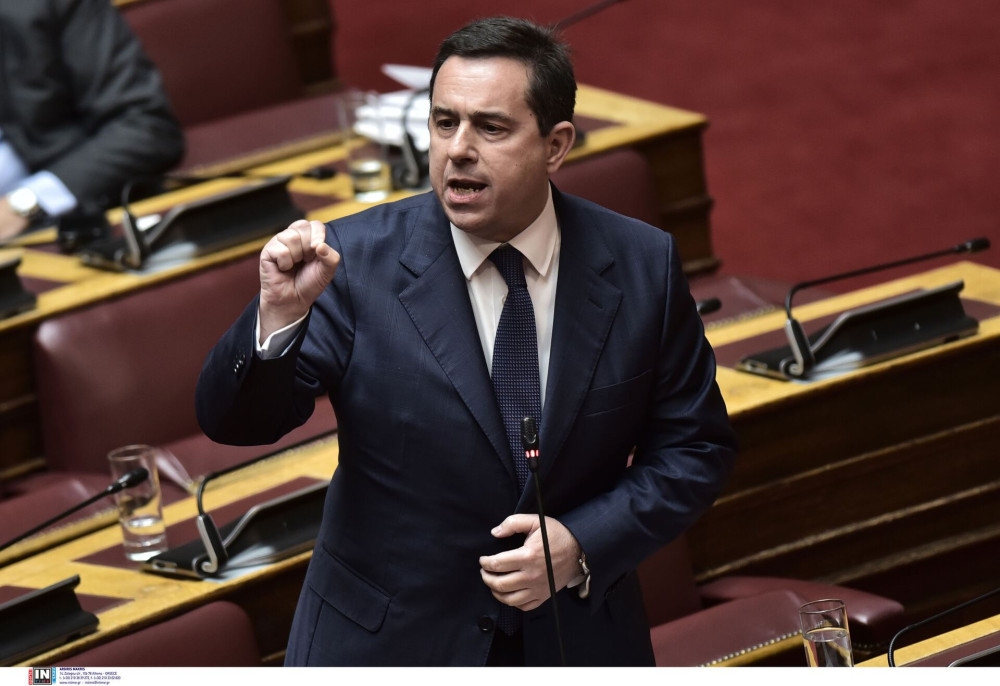 Μηταράκης: Η υπεραπόδοση της οικονομίας επιστρέφει στην κοινωνία (video)