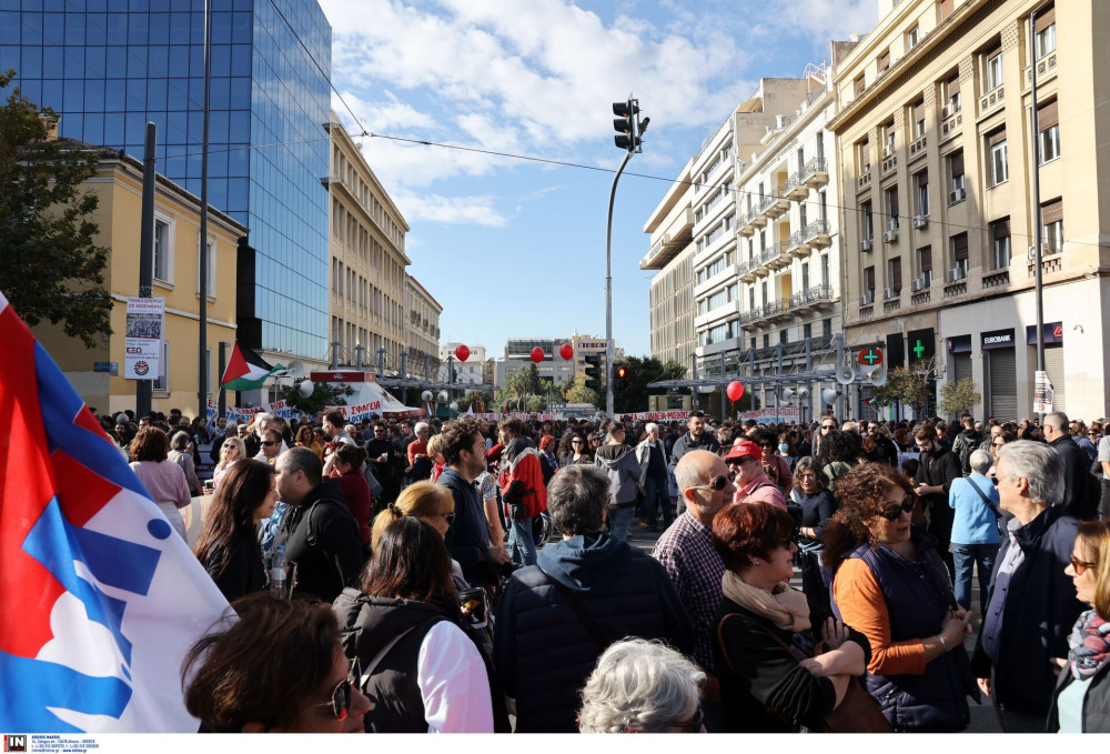 Απεργία ΓΣΕΕ-ΑΔΕΔΥ: πώς θα κινηθούν μέσα μεταφοράς και ταξί - Δεμένα τα πλοία