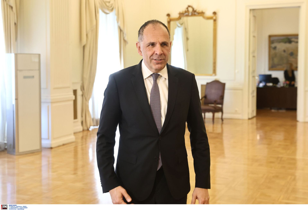 Γεραπετρίτης από Βαρσοβία: Στήριξη στα Δυτικά Βαλκάνια, με όρους ΕΕ
