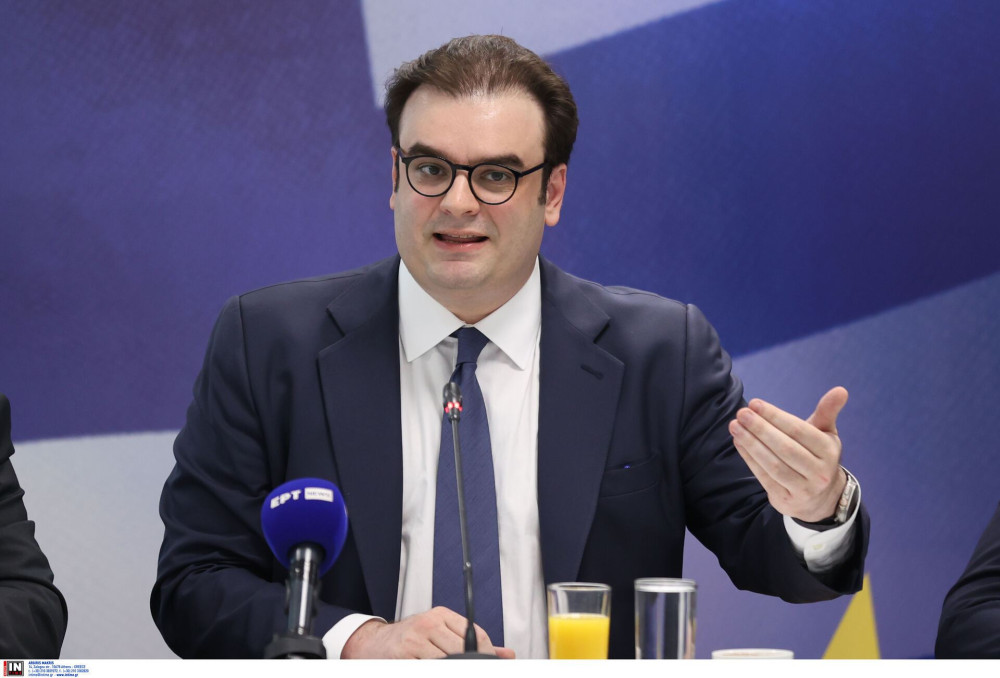 Πιερρακάκης: Οικονομία σε γερά θεμέλια - Ενισχύουμε το εισόδημα των πολιτών