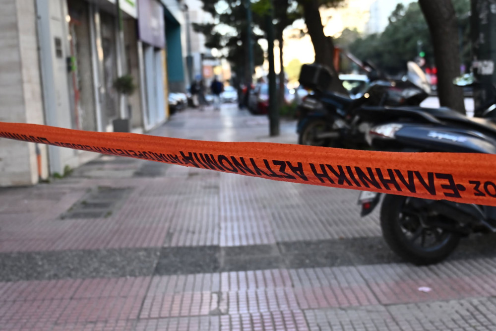 Πανικός στο Ηράκλειο: κατάστημα εστίασης τυλίχθηκε στις φλόγες μετά από έκρηξη
