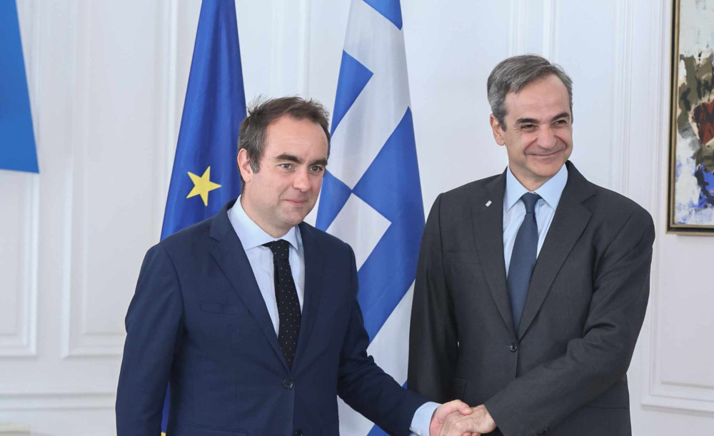 Μητσοτάκης σε Lecornu: Στόχος η ενίσχυση της αμυντικής βιομηχανίας (photos)