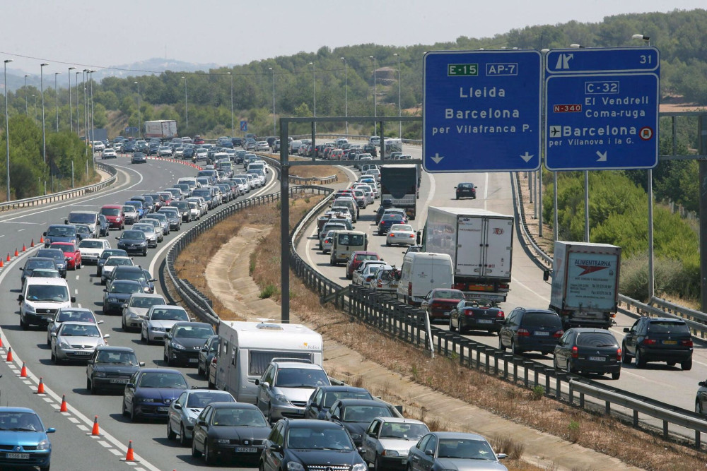 Ισπανία: Τοξικό νέφος χλωρίου στην Καταλονία - Στα σπίτια τους 160.000 κάτοικοι