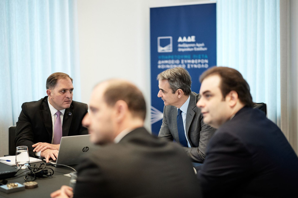 Φορολογικές δηλώσεις: ξεπέρασαν το 1,1 εκατ. - Τι δήλωσε ο Πιερρακάκης