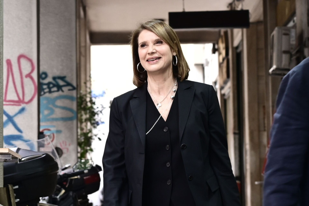 Σε περιδίνηση το ΠΑΣΟΚ: το μπάχαλο με τη διαγραφή της Μπατζελή και η επόμενη μέρα