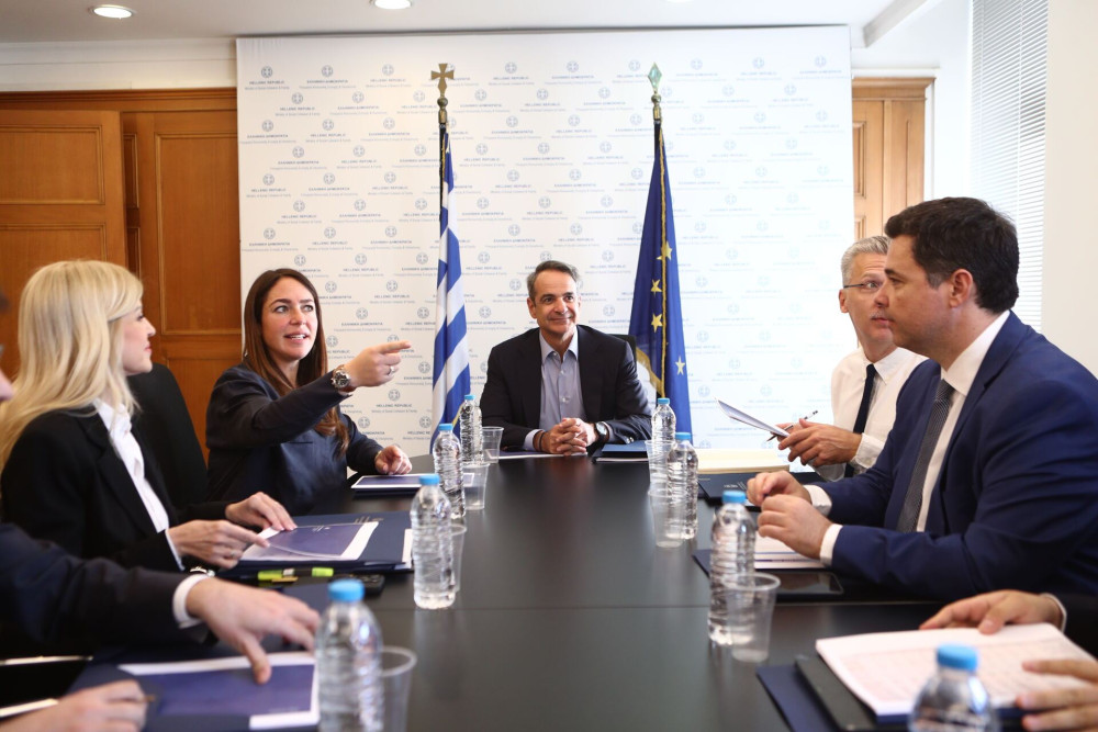 Σύσκεψη στο υπουργείο Κοινωνικής Συνοχής υπό τον πρωθυπουργό (photos)