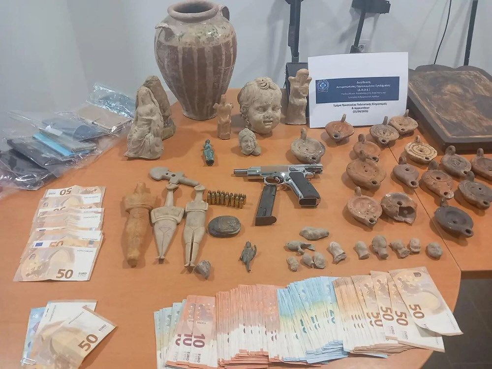 Ηράκλειο: έλαβαν προθεσμία για να απολογηθούν οι έξι συλληφθέντες για την υπόθεση αρχαιοκαπηλίας
