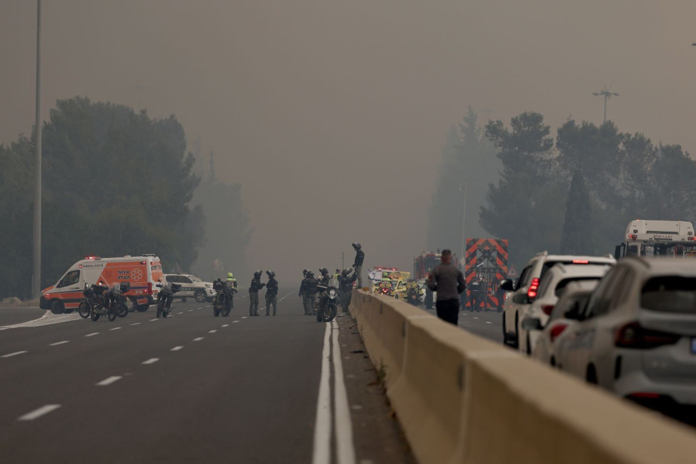 Ιερουσαλήμ: μάχη με τις φλόγες- Εκκενώνονται οικισμοί, έκκληση για βοήθεια στην Ελλάδα (video)