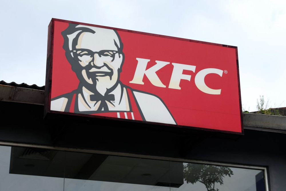 Τουρκία: γιατί KFC και Pizza Hut εγκαταλείπουν τη χώρα - Στον «αέρα» χιλιάδες εργαζόμενοι