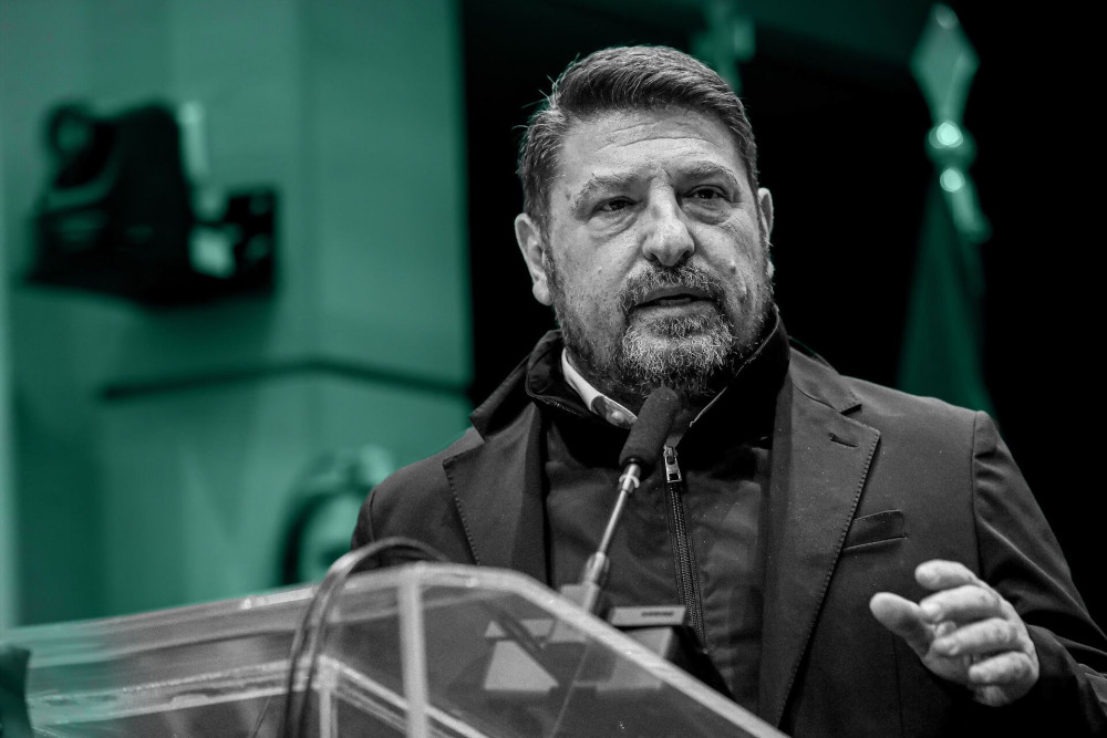 Θρήνος για τον Χαρδαλιά - Πέθανε ο πατέρας του: «Ήσουν το πρώτο μου λιμάνι, η σταθερή μου πυξίδα»