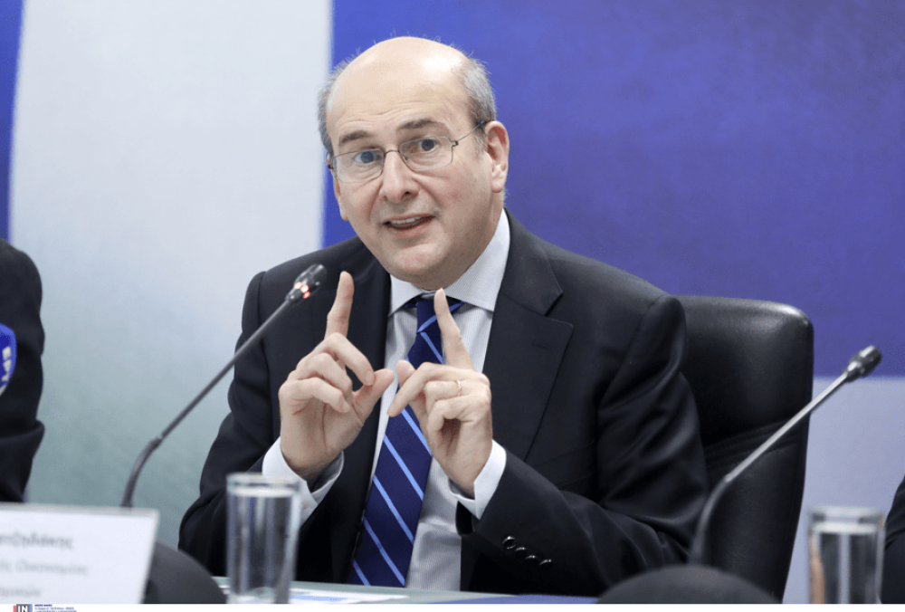 Κωστής Χατζηδάκης: Μέτρα για τη μεσαία τάξη τον Σεπτέμβριο (video)