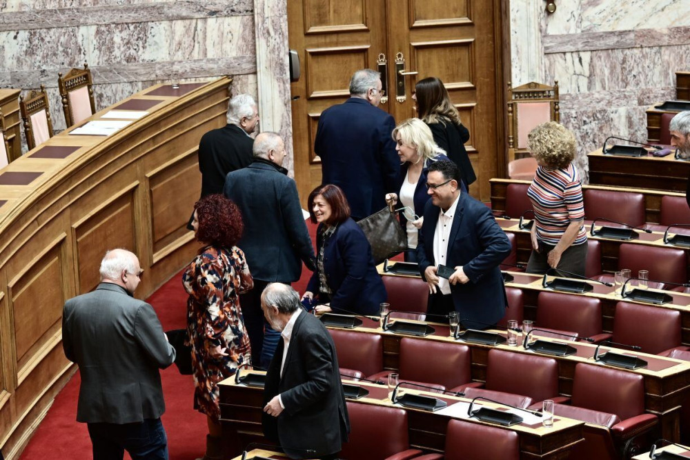 Προανακριτική: αποχώρησε και το ΚΚΕ από τη συζήτηση στη Βουλή