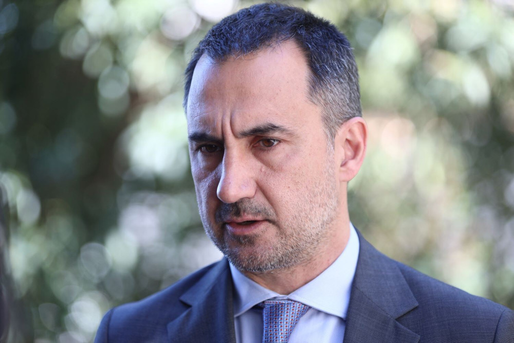 Νέα Αριστερά: διαψεύδει ο Χαρίτσης τα σενάρια ότι παραιτείται  από πρόεδρος της ΚΟ