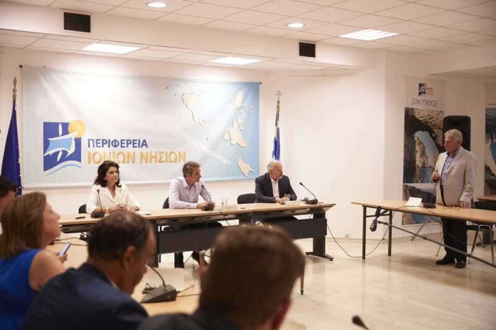 Μητσοτάκης από την Κέρκυρα: “Πετύχαμε στην αντιμετώπιση της πανδημίας στην πρώτη της φάση”