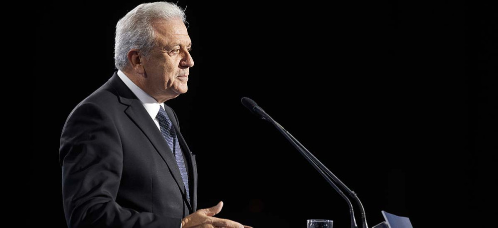 Αβραμόπουλος – Αγιά Σοφιά: Ιστορική οπισθοδρόμηση