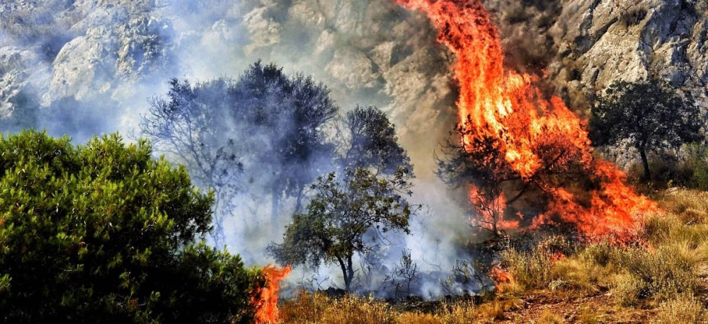Πολύ υψηλός ο κίνδυνος πυρκαγιάς αύριο (1/8) σε τρεις περιφέρειες