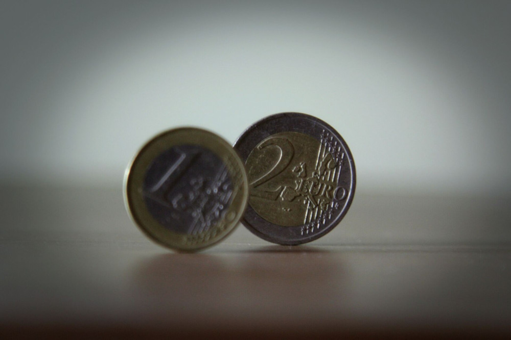 Η μιζέρια σε φορολογική συσκευασία