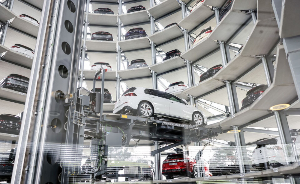 ACEA: Τριετής μηχανισμός για CO2 - Ρυθμιστική ανάσα για την ευρωπαϊκή αυτοκινητοβιομηχανία στην ενεργειακή σκακιέρα