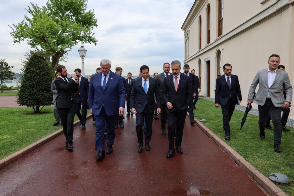Ο Μάρκο Ρούμπιο ζητεί «να σταματήσει η σφαγή» στην Ουκρανία