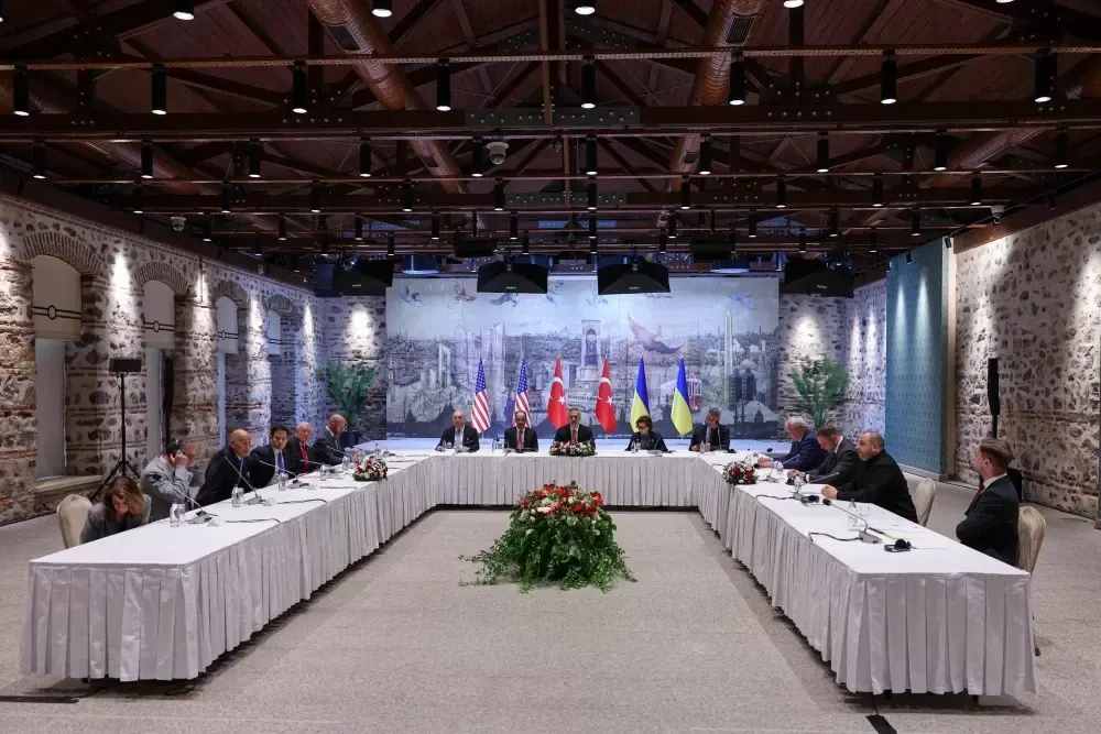Η Ρωσία δηλώνει ότι θα στείλει αντιπροσωπεία στις 2 Ιουνίου στην Κωνσταντινούπολη
