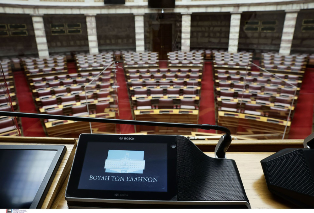 Μετωπική στη Βουλή για τον ΟΠΕΚΕΠΕ – Σε πλήρη εξέλιξη η συνεδρίαση