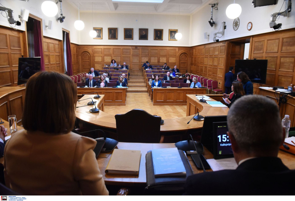 «Πλειοδοτικός διαγωνισμός» προανακριτικών: ποια είναι η καλύτερη;