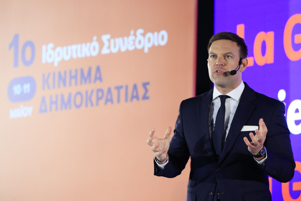 Ο Κασσελάκης θυμήθηκε τις ευθύνες Σπίρτζη για τα Τέμπη και εξαπολύει επίθεση στον ΣΥΡΙΖΑ