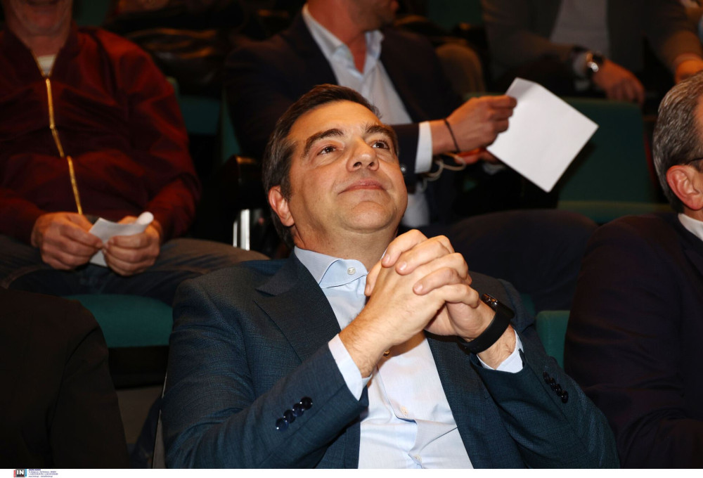 Ο Τσίπρας επιστρέφει για να... ξανασώσει την Ελλάδα