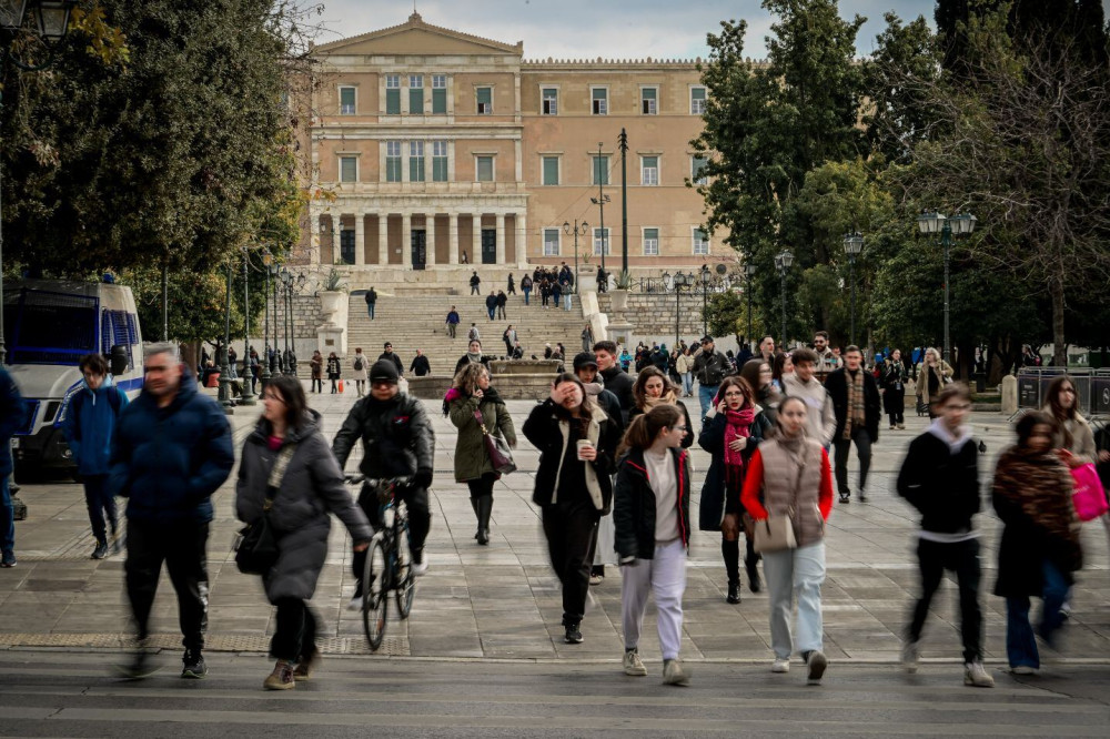 7,9% η ανεργία τον Μάιο, η χαμηλότερη από το 2008 - ΝΔ: Περισσότερες δουλειές, καλύτεροι μισθοί
