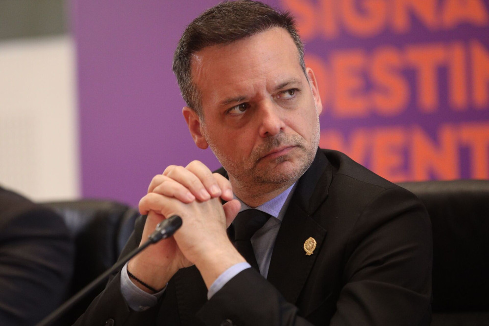 ΠΑΣΟΚ: ο… υπόγειος πόλεμος καλά κρατεί