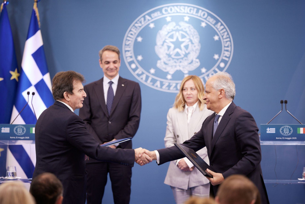 Ιταλία - Χρυσοχοΐδης: μνημόνια συνεργασίας για κοινές περιπολίες σε τουριστικά θέρετρα και δίωξη ναρκωτικών