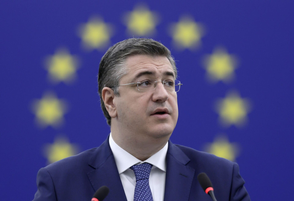 Τζιτζικώστας: Η Κομισιόν θα δαπανήσει 17 δισ. ευρώ για την αναβάθμιση των μεταφορικών δικτύων