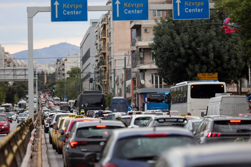 Νέος ΚΟΚ: Πράσινο φως με νέα όρια, πρόστιμα και έλεγχο στους δρόμους